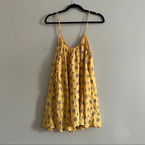 Urban Outfitters Yellow Sundress - Picture 5 of 6